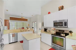 575 SW Romora, Port Saint Lucie, FL 34986 - Photo 18