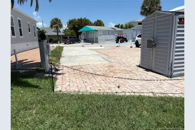282 Nettles Boulevard, Jensen Beach, FL 34957 - Photo 4