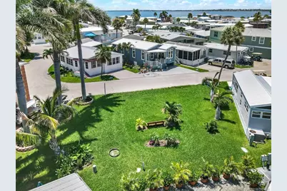 997 Nettles Boulevard, Jensen Beach, FL 34957 - Photo 2