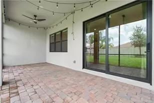 518 SE Crathes St, Port Saint Lucie, FL 34984 - Photo 32