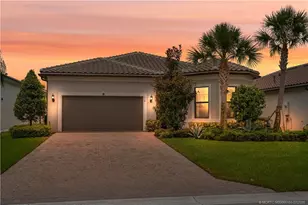 518 SE Crathes St, Port Saint Lucie, FL 34984 - Photo 6