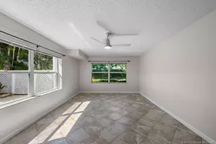 2905 SW Lakemont Pl, Palm City, FL 34990 - Photo 8