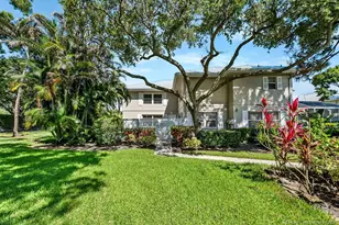 2905 SW Lakemont Pl, Palm City, FL 34990 - Photo 2