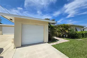2648 Rockcrest Ct, West Palm Beach, FL 33415 - Photo 2