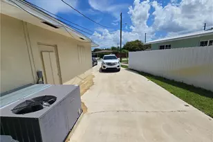 2648 Rockcrest Ct, West Palm Beach, FL 33415 - Photo 46