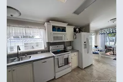 6120 Holly Lane, Lantana, FL 33462 - Photo 6