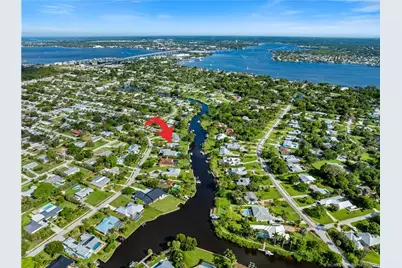 1310 NW Lakeside Trail, Stuart, FL 34994 - Photo 18