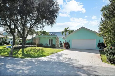 220 SW Willow Lake Trail, Stuart, FL 34997 - Photo 6