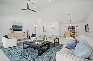 4618 Ashton Ct, Naples, FL 34112 - Photo 4