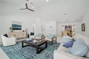 4618 Ashton Ct, Naples, FL 34112 - Photo 4