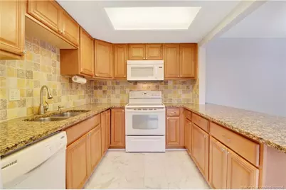 3836 SE Jefferson Street, Stuart, FL 34997 - Photo 2
