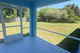 2249 SE Friendship Ln, Port Saint Lucie, FL 34952 - Photo 24