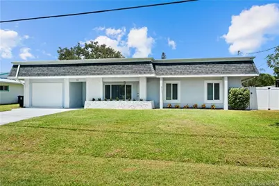 864 SE Degan Drive, Port Saint Lucie, FL 34983 - Photo 8