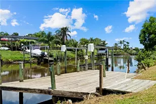 864 SE Degan Dr, Port Saint Lucie, FL 34983 - Photo 2