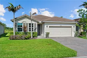 4474 NW King Ct, Jensen Beach, FL 34957 - Photo 2