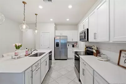 1871 SE Tarni Way, Stuart, FL 34996 - Photo 8