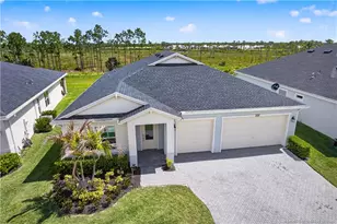 1337 SE Crosswood Wy, Port Saint Lucie, FL 34984 - Photo 2