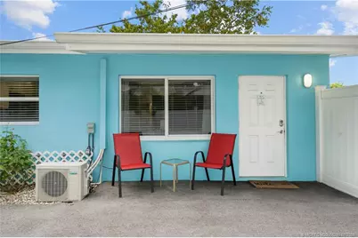 657 SW Cleveland Avenue, Stuart, FL 34994 - Photo 4