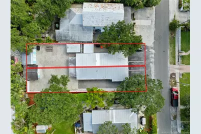 657 SW Cleveland Avenue, Stuart, FL 34994 - Photo 32