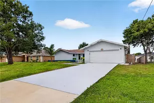 5809 Balsam Dr, Fort Pierce, FL 34982 - Photo 4