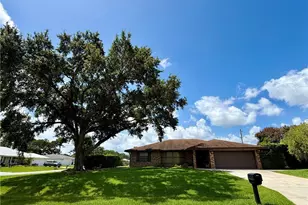 160 SE Todd Ave, Port Saint Lucie, FL 34983 - Photo 2