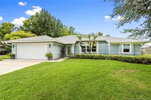 530 SE Woods Edge Trail, Stuart, FL 34997 - Photo 1