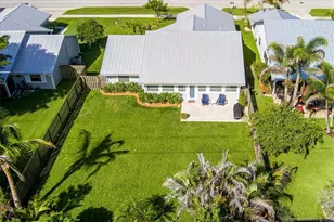 6703 SE Raintree Ave, Stuart, FL 34997 - Photo 22