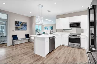 41 Seminole SW Street #310, Stuart, FL 34994 - Photo 6