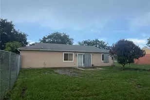 450 SW Belmont Cir, Port Saint Lucie, FL 34953 - Photo 16