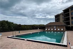 2571 Ocean Blvd NE, Stuart, FL 34996 - Photo 18