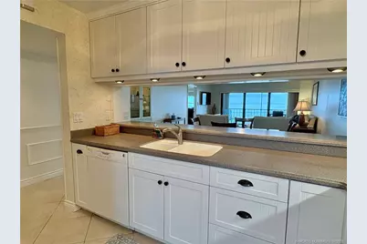 2571 Ocean Boulevard NE #405, Stuart, FL 34996 - Photo 4
