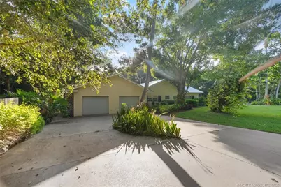 24 N Via Lucindia, Sewalls Point, FL 34996 - Photo 6