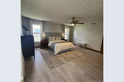 6101 Palmetto Drive, Fort Pierce, FL 34982 - Photo 2