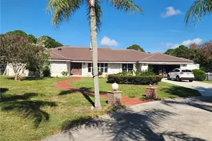 6101 Palmetto Dr, Fort Pierce, FL 34982 - Photo 18