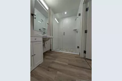 41 SW Seminole Street #102, Stuart, FL 34994 - Photo 4