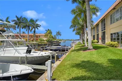 2600 S Kanner Highway #V7, Stuart, FL 34994 - Photo 36