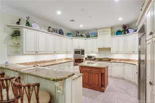 952 SE Willoughby Trace, Stuart, FL 34997 - Photo 10