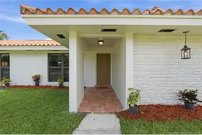4741 Holly Drive, Palm Beach Gardens, FL 33418 - Photo 2