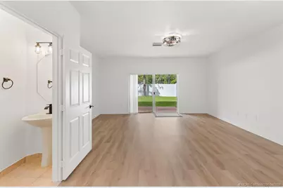 4964 SE Mariner Garden Circle, Stuart, FL 34997 - Photo 10