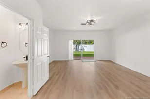 4964 SE Mariner Garden Cir, Stuart, FL 34997 - Photo 10