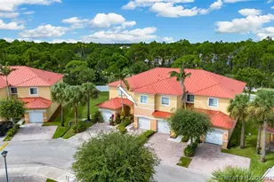 4964 SE Mariner Garden Cir, Stuart, FL 34997 - Photo 2