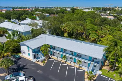 660 SW Bryant Avenue #10, Stuart, FL 34994 - Photo 14