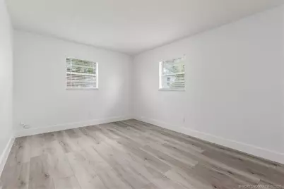 660 SW Bryant Avenue #10, Stuart, FL 34994 - Photo 10