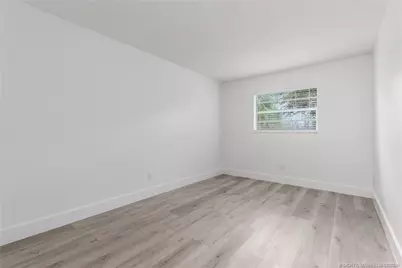 660 SW Bryant Avenue #10, Stuart, FL 34994 - Photo 8