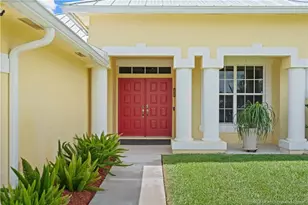 502 SE Majestic Terrace, Port Saint Lucie, FL 34983 - Photo 4