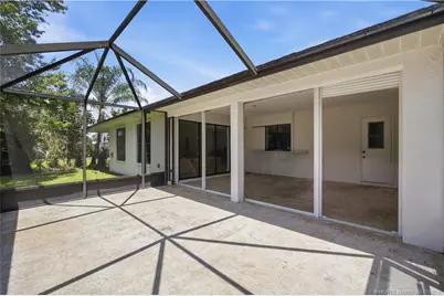 822 SE Cavern Avenue, Port Saint Lucie, FL 34983 - Photo 20