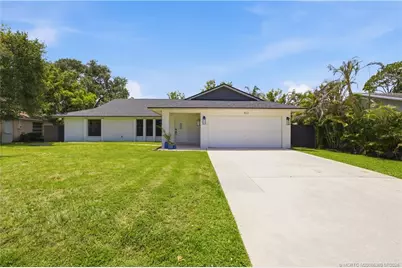 822 SE Cavern Avenue, Port Saint Lucie, FL 34983 - Photo 1