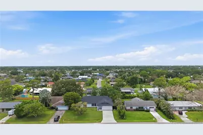 822 SE Cavern Avenue, Port Saint Lucie, FL 34983 - Photo 26