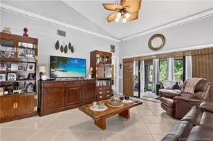 6041 SE Martinique Dr, Stuart, FL 34997 - Photo 10