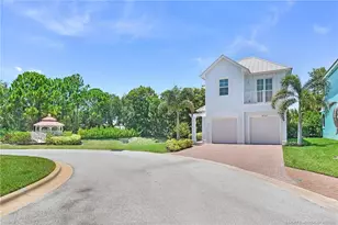 8109 SE Asaro St, Hobe Sound, FL 33455 - Photo 2